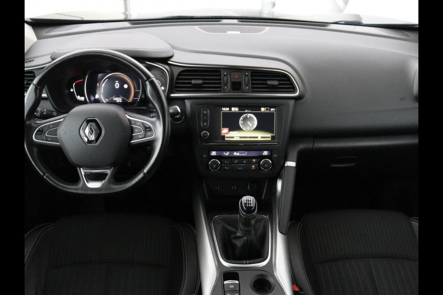 Renault Kadjar 1.2 TCe Bose Panoramadak | Bluetooth | Cruise control | Climate control | Stoelverwarming | Bose Audio | Achteruitrij camera | Parkeersensoren | Navigatie