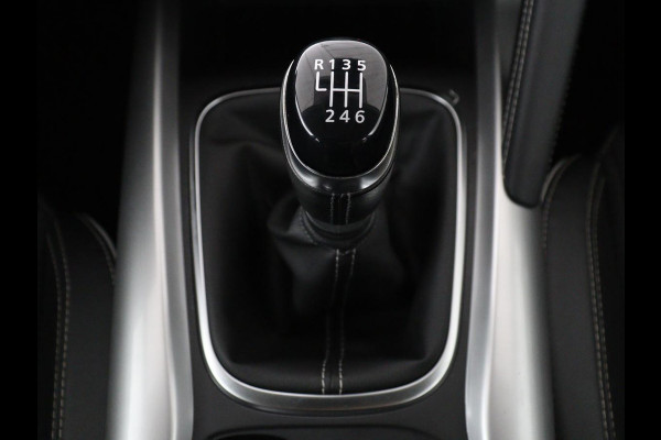 Renault Kadjar 1.2 TCe Bose Panoramadak | Bluetooth | Cruise control | Climate control | Stoelverwarming | Bose Audio | Achteruitrij camera | Parkeersensoren | Navigatie