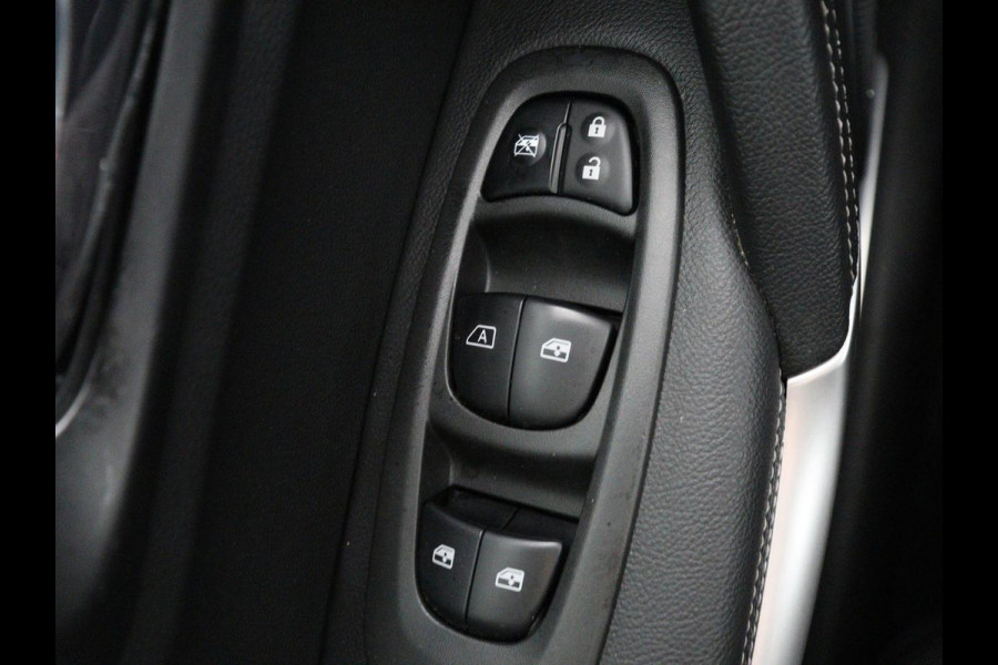 Renault Kadjar 1.2 TCe Bose Panoramadak | Bluetooth | Cruise control | Climate control | Stoelverwarming | Bose Audio | Achteruitrij camera | Parkeersensoren | Navigatie
