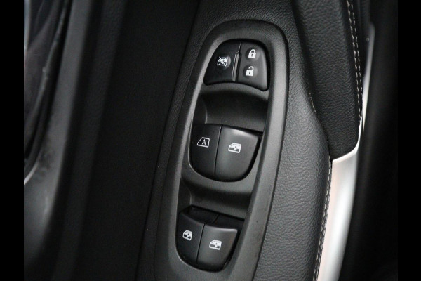 Renault Kadjar 1.2 TCe Bose Panoramadak | Bluetooth | Cruise control | Climate control | Stoelverwarming | Bose Audio | Achteruitrij camera | Parkeersensoren | Navigatie