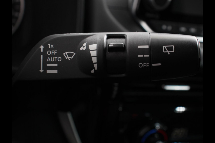 Nissan QASHQAI 1.3 MHEV 158pk Automaat Xtronic Acenta Navigatie Apple Carplay/Andoid Auto Parkeersensor achter Camera Adaptive Cruise Control Blind Spot Assist Stuur- en stoelverwarming Ledverlichting Climate control