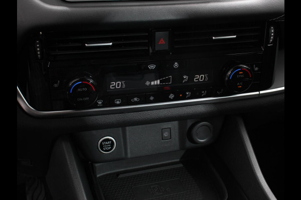 Nissan QASHQAI 1.3 MHEV 158pk Automaat Xtronic Acenta Navigatie Apple Carplay/Andoid Auto Parkeersensor achter Camera Adaptive Cruise Control Blind Spot Assist Stuur- en stoelverwarming Ledverlichting Climate control