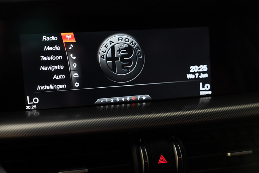 Alfa Romeo Stelvio 2.0 T AWD Veloce / Cognac Leder / Acc / Lane Assist / Memory / Elek Stoelen / Navi / Camera / 20 Inch