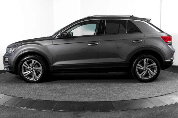 Volkswagen T-Roc 1.5 TSI Style 150 PK | Adapt. Cruise | PDC | Camera | NAV + App. Connect | ECC | Elek. Klep | LM 17" |