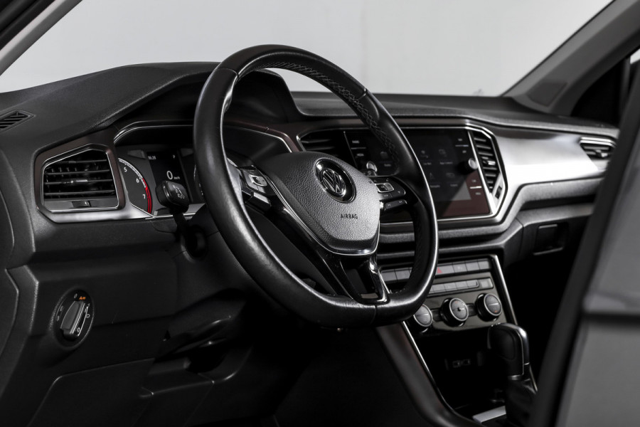 Volkswagen T-Roc 1.5 TSI Style 150 PK | Adapt. Cruise | PDC | Camera | NAV + App. Connect | ECC | Elek. Klep | LM 17" |