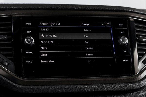 Volkswagen T-Roc 1.5 TSI Style 150 PK | Adapt. Cruise | PDC | Camera | NAV + App. Connect | ECC | Elek. Klep | LM 17" |