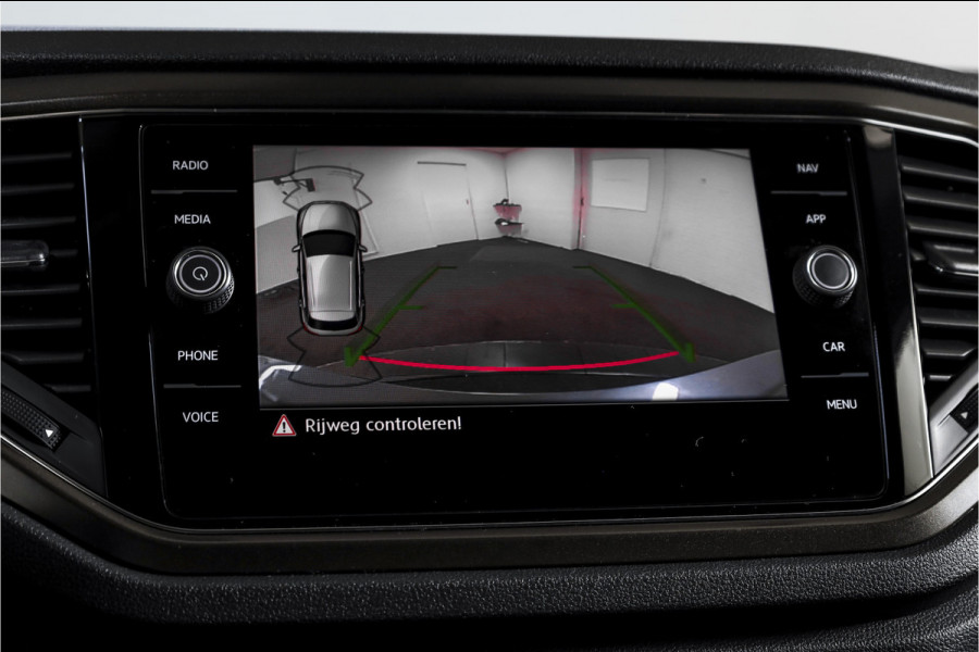 Volkswagen T-Roc 1.5 TSI Style 150 PK | Adapt. Cruise | PDC | Camera | NAV + App. Connect | ECC | Elek. Klep | LM 17" |
