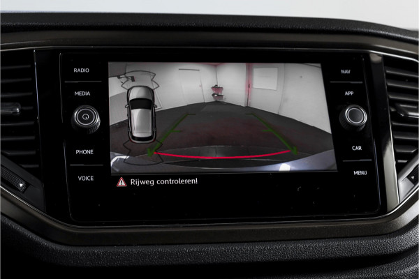 Volkswagen T-Roc 1.5 TSI Style 150 PK | Adapt. Cruise | PDC | Camera | NAV + App. Connect | ECC | Elek. Klep | LM 17" |
