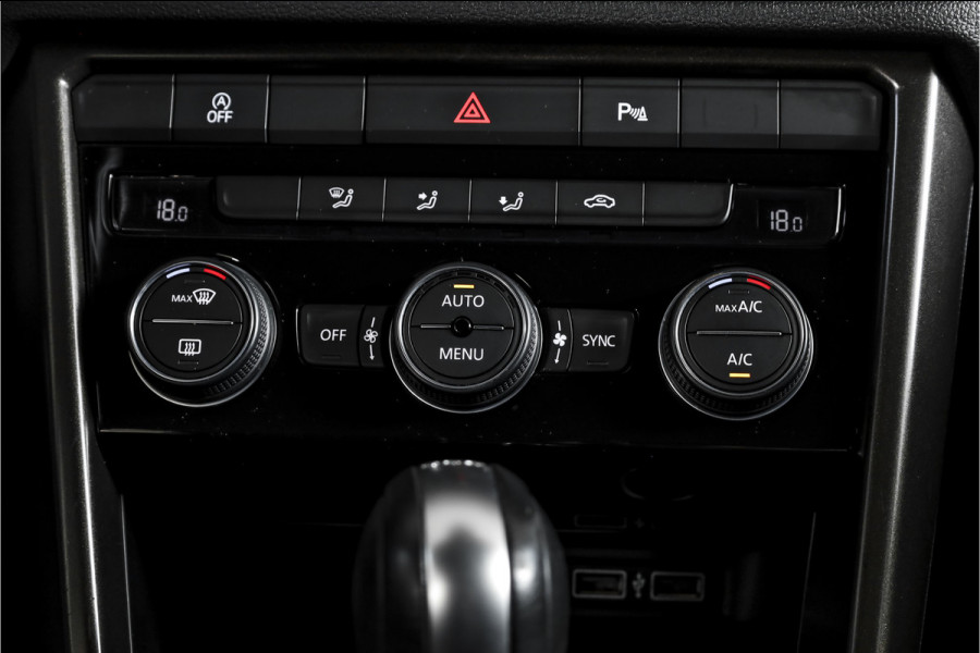 Volkswagen T-Roc 1.5 TSI Style 150 PK | Adapt. Cruise | PDC | Camera | NAV + App. Connect | ECC | Elek. Klep | LM 17" |