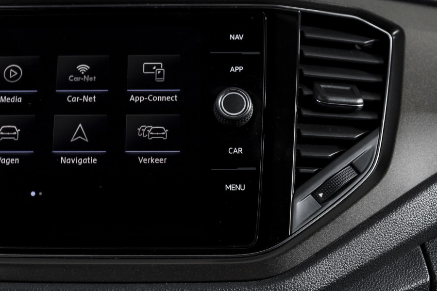 Volkswagen T-Roc 1.5 TSI Style 150 PK | Adapt. Cruise | PDC | Camera | NAV + App. Connect | ECC | Elek. Klep | LM 17" |