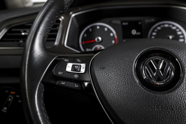 Volkswagen T-Roc 1.5 TSI Style 150 PK | Adapt. Cruise | PDC | Camera | NAV + App. Connect | ECC | Elek. Klep | LM 17" |