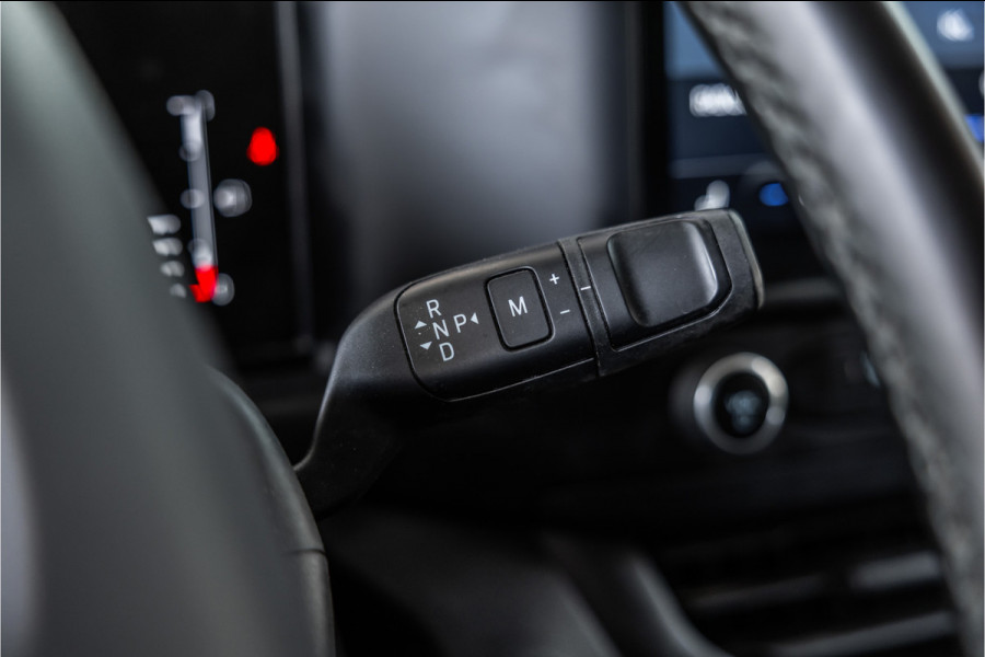 Ford Transit Custom 320 2.0 TDCI L2H1 | ACC | Blind Spot | CarPlay | Navigatie | Camera | Stoelverwarming | Trekhaak | Lederen bekleding