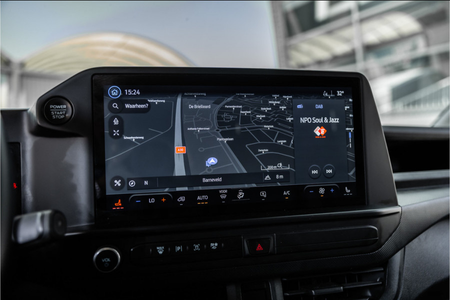 Ford Transit Custom 320 2.0 TDCI L2H1 | ACC | Blind Spot | CarPlay | Navigatie | Camera | Stoelverwarming | Trekhaak | Lederen bekleding