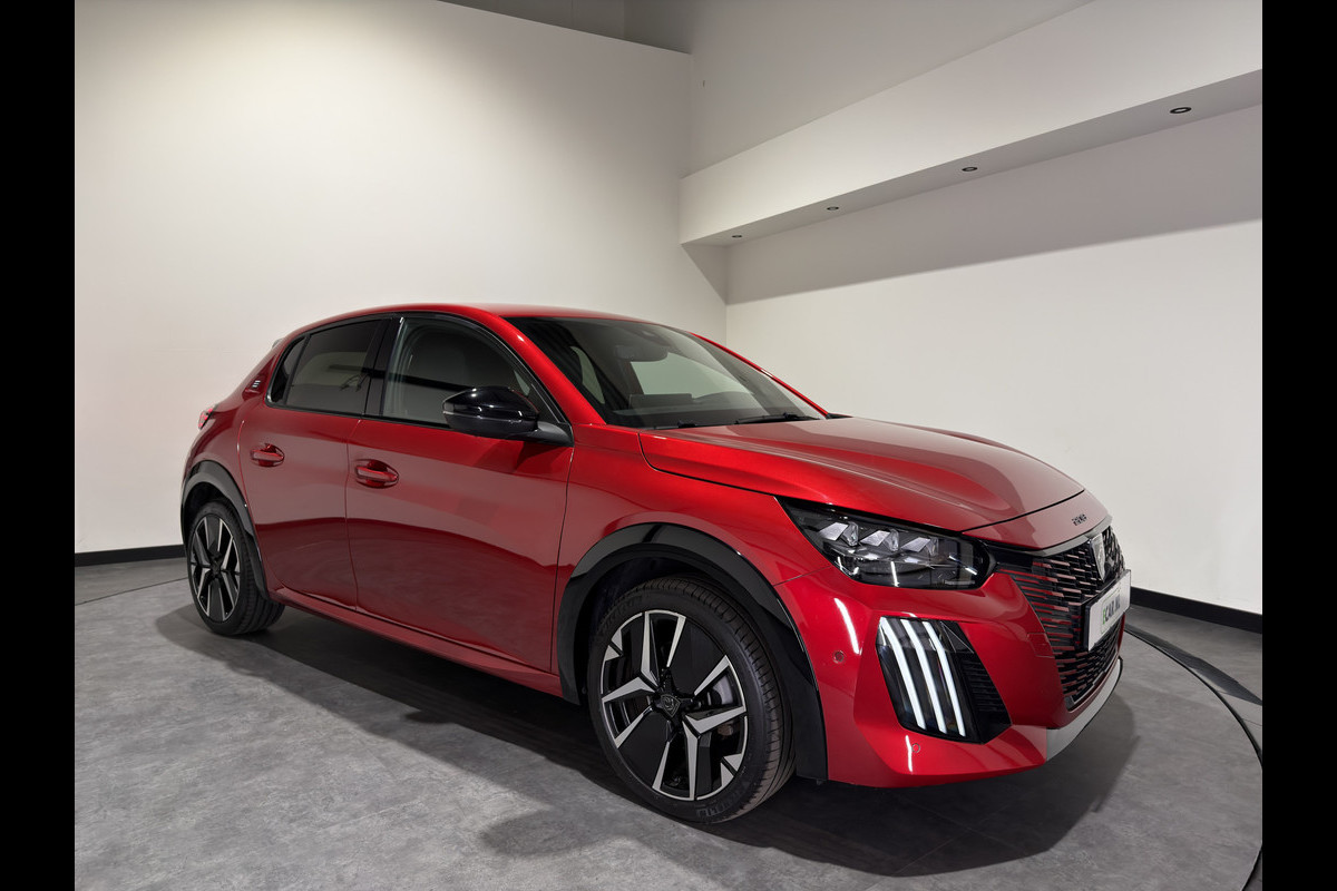 Peugeot e-208 EV GT 51 kWh | 360 Cam | Sport interieur | Soh (batterijcheck) Waarde 97,8 %
