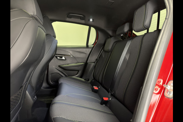 Peugeot e-208 EV GT 51 kWh | 360 Cam | Sport interieur | Soh (batterijcheck) Waarde 97,8 %