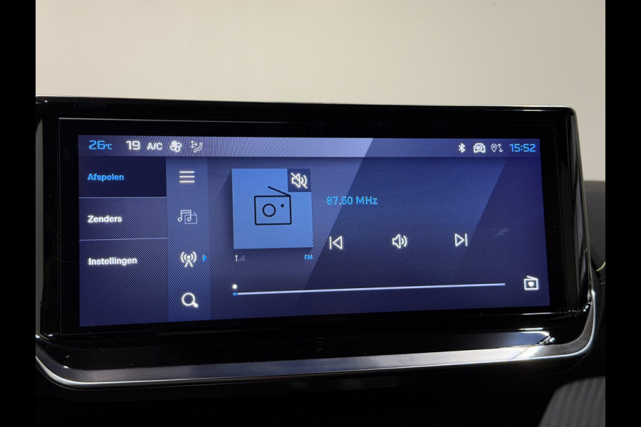 Peugeot e-208 EV GT 51 kWh | 360 Cam | Sport interieur | Soh (batterijcheck) Waarde 97,8 %