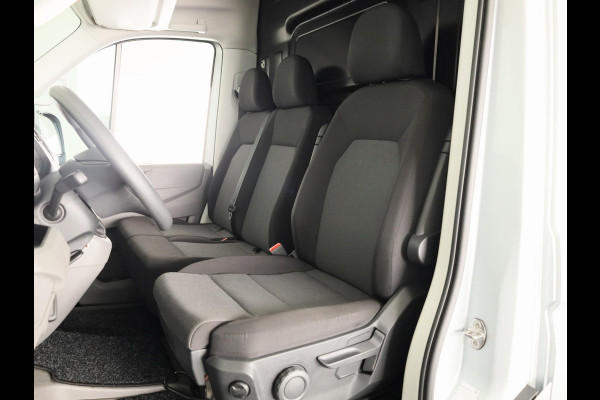 Volkswagen Crafter 35 2.0 TDI L3H3 Highline EURO VI 140 pk | Verlengde garantie | Navigatie | Dode hoek detentie | Trekhaak | Verwarmde voorruit