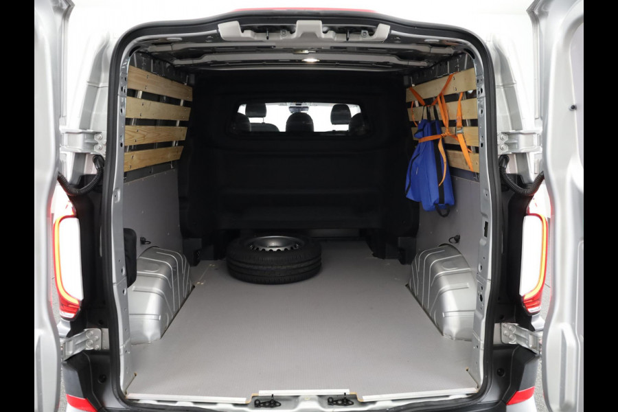 Volkswagen Transporter 2.0 TDI L2H1 30 4MOTION PanAmericana 170Pk Automaat DC Dubbele cabine | Verlengde garantie | Lederen bekleding | Trekhaak | Navigatie |