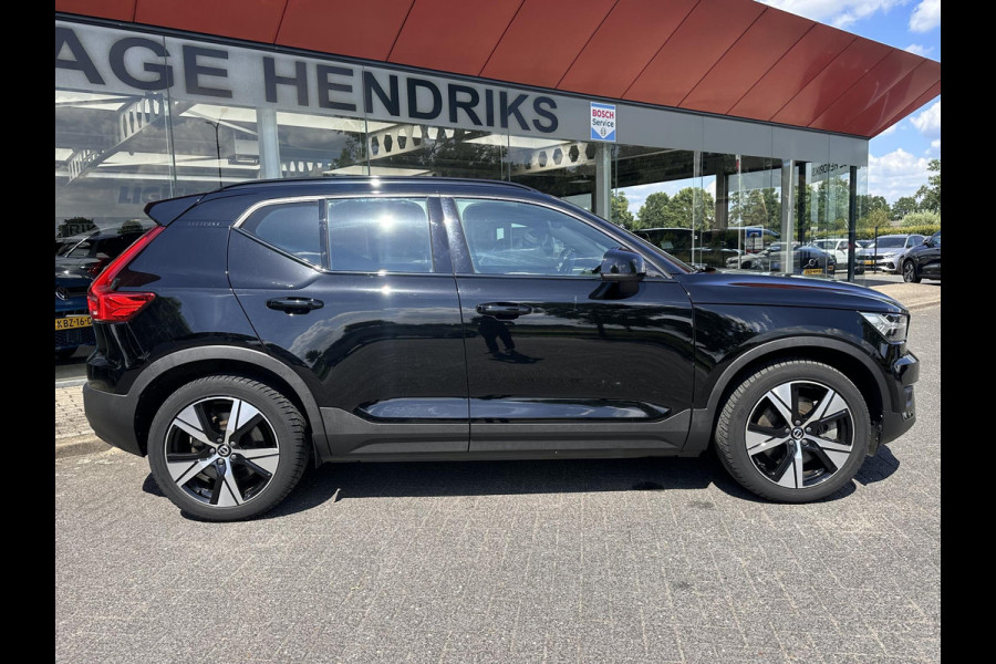 Volvo XC40 Recharge P8 AWD R-Design | SOH: 94,9% | Semi Elektr. Trekhaak | Dealer Onderhouden | Camera | Addaptive CC | Blindspot Detectie |