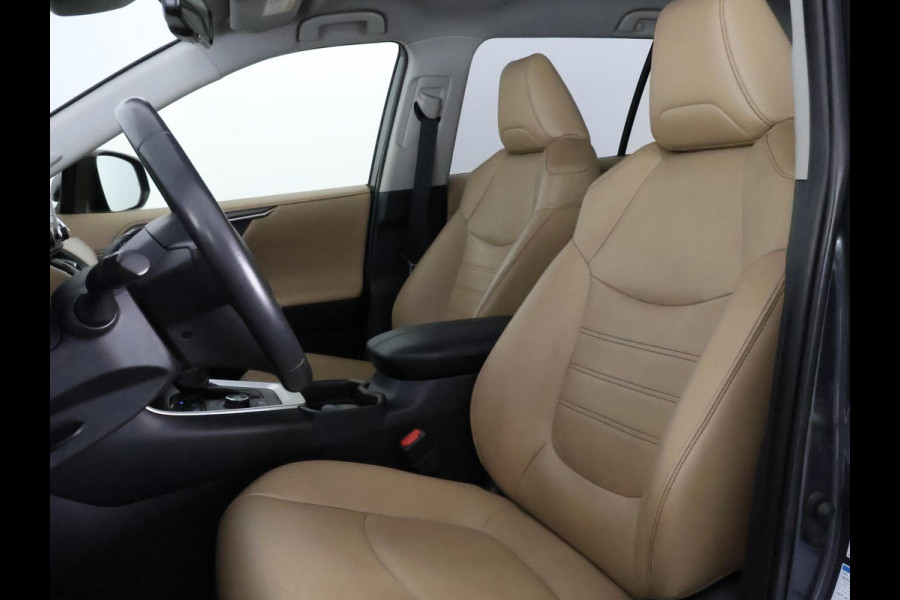 Toyota RAV4 2.5 Hybrid AWD Executive | 1650 KG trekgewicht | JBL Audio | Memory seats | 360° Camera | Stoelverwarming
