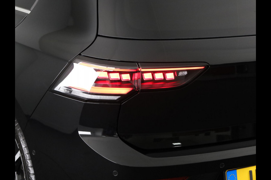 Volkswagen Golf 1.5 eHybrid Style Edition 204PK | Panoramadak | Wegklapbare trekhaak | Sportonderstel | Led matrix | Stoelverwarming | 18 Inch | Verlengde garantie