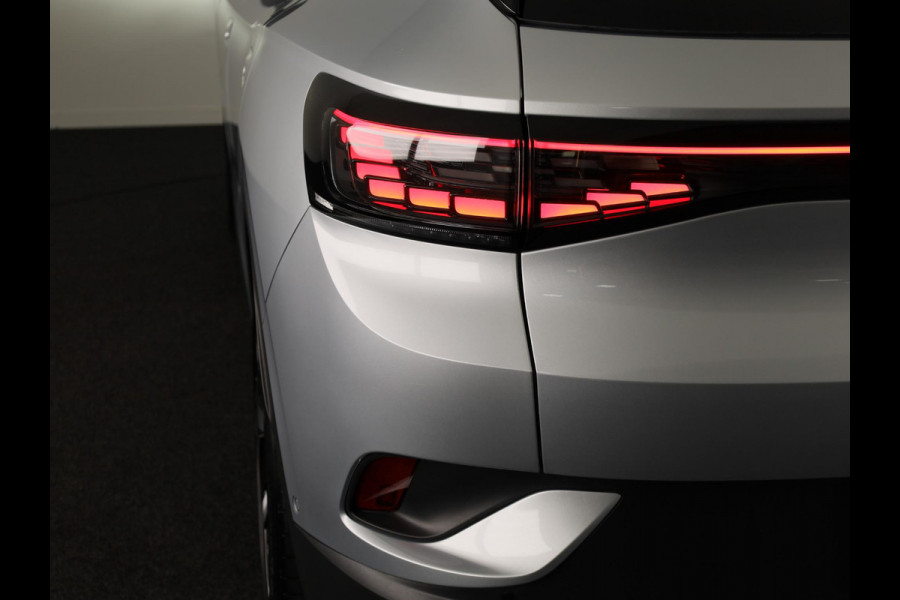 Volkswagen ID.4 Pro Limited Edition Plus 77 kWh | 360 Camera| SOH 100% | Head Up Display | Stoelverwarming | 20 inch |