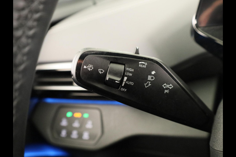 Volkswagen ID.4 Pro Limited Edition Plus 77 kWh | 360 Camera| SOH 100% | Head Up Display | Stoelverwarming | 20 inch |