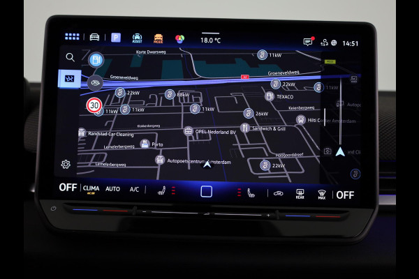 Volkswagen T-Roc 1.5 eTsi R-Line First Edition | 360 Camera | Black Style | Head-Up display | Led Matrix |