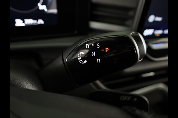 Volkswagen T-Roc 1.5 eTsi R-Line First Edition | 360 Camera | Black Style | Head-Up display | Led Matrix |