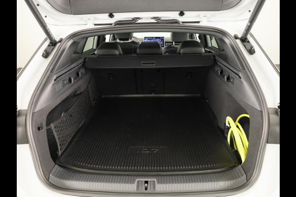 Volkswagen ID.7 Tourer Pro Business 77 kWh accu, 210 kW / 286 pk Variant | Navigatie | 360 Camera | Elektrische klep | Head Up display |