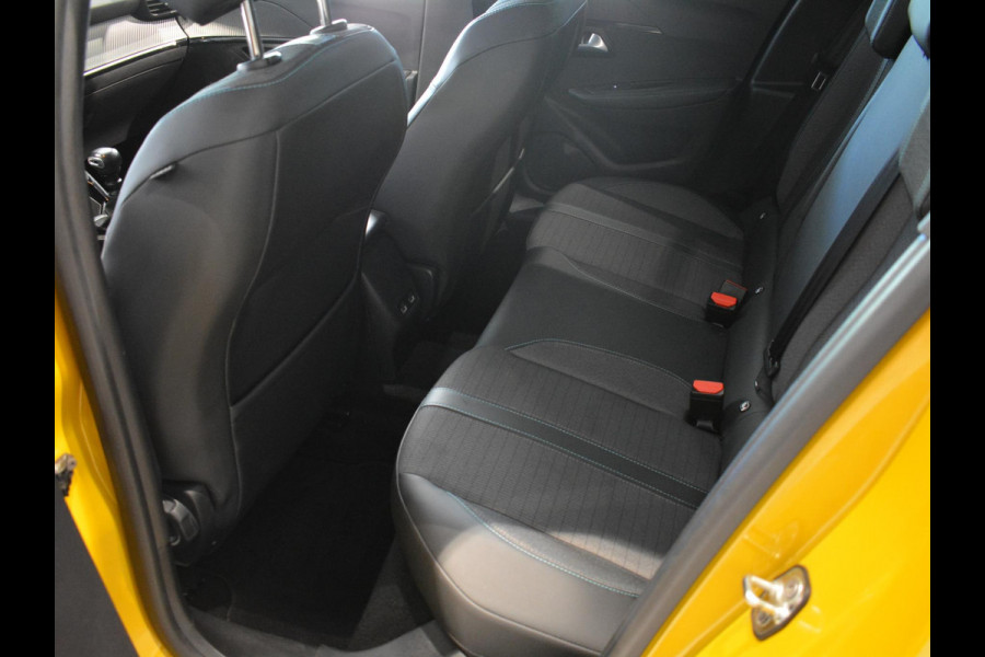 Peugeot 208 1.2 PureTech Allure Pack | 100pk | Navigatie | 3D i-Cockpit | Climate Control | Keyless Start & Entry |