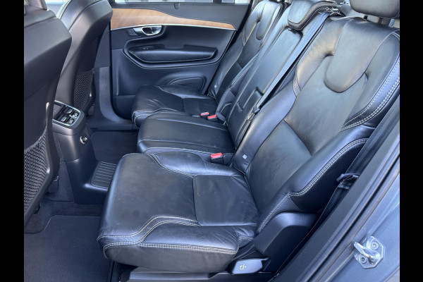 Volvo XC90 2.0 T8 Twin Engine AWD Inscription / 7 Persoons / Panoramadak / Luchtvering / Trekhaak / 20 Inch / Harman Kardon / Comfortstoelen / Stoelverwarming / Achteruitrijcamera / LED / Elektrisch Verstelbare Stoelen