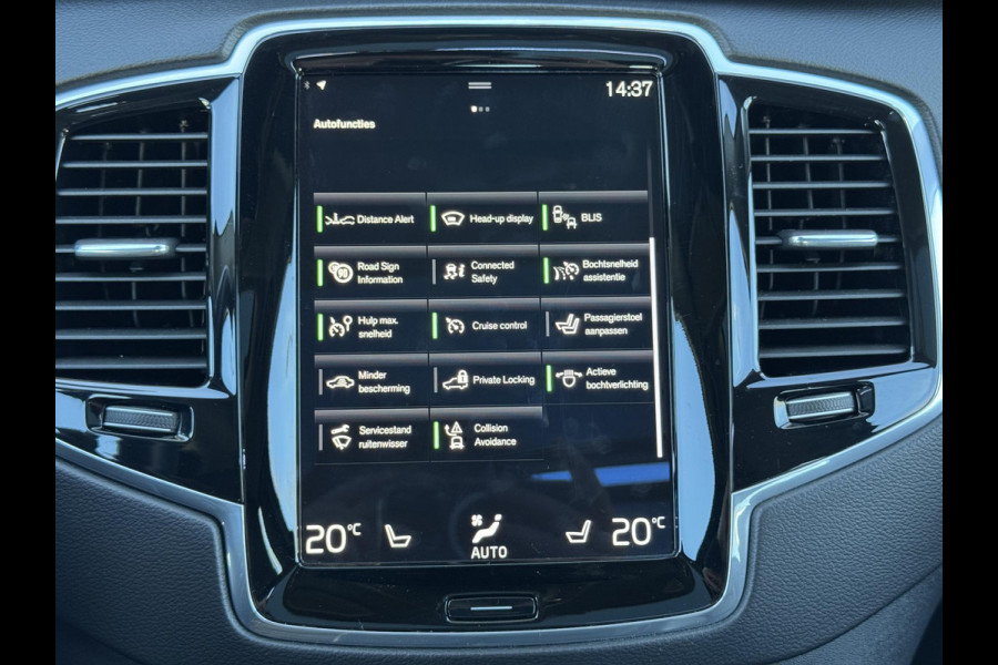 Volvo XC90 2.0 T8 Twin Engine AWD Inscription / 7 Persoons / Panoramadak / Luchtvering / Trekhaak / 20 Inch / Harman Kardon / Comfortstoelen / Stoelverwarming / Achteruitrijcamera / LED / Elektrisch Verstelbare Stoelen