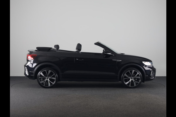 Volkswagen T-Roc Cabrio 1.5 TSI R-Line 150 pk Automaat (DSG) | Navigatie | Trekhaak (afneembaar) | Windscherm | Parkeersensoren (Park assist) | Achteruitrijcamera | Stoelverwarming | R-Line |