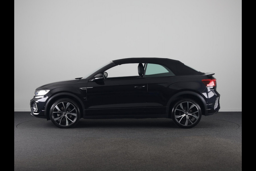 Volkswagen T-Roc Cabrio 1.5 TSI R-Line 150 pk Automaat (DSG) | Navigatie | Trekhaak (afneembaar) | Windscherm | Parkeersensoren (Park assist) | Achteruitrijcamera | Stoelverwarming | R-Line |