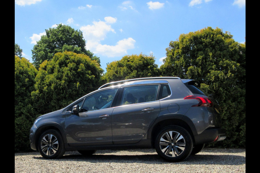 Peugeot 2008 1.2 PureTech Allure * Navi * Camera *