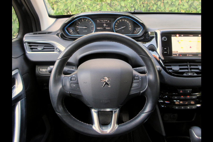 Peugeot 2008 1.2 PureTech Allure * Navi * Camera *