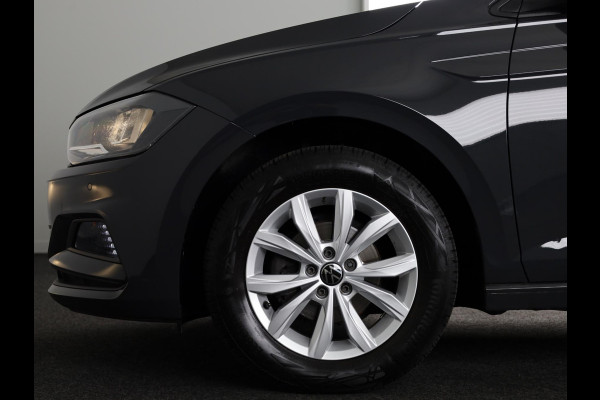 Volkswagen Polo 1.0 TSI Comfortline 95 pk Automaat (DSG) | Navigatie | Parkeersensoren | Adaptieve cruise control |