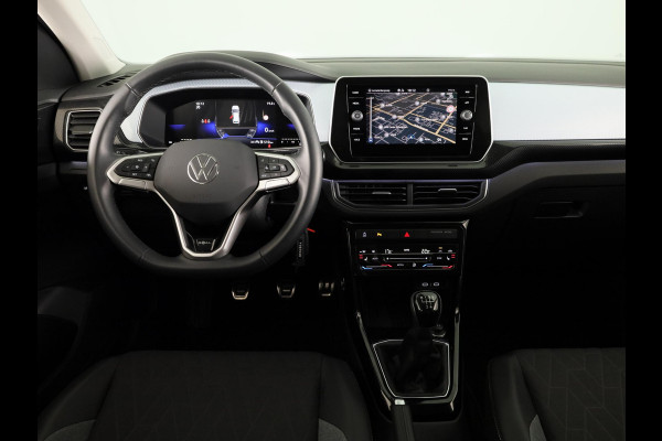 Volkswagen T-Cross 1.0 TSI Life Edition Goal 95PK | Navigatie | Parkeersensoren voor en achter | Stoelverwarming |