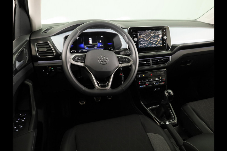 Volkswagen T-Cross 1.0 TSI Life Edition Goal 95PK | Navigatie | Parkeersensoren voor en achter | Stoelverwarming |