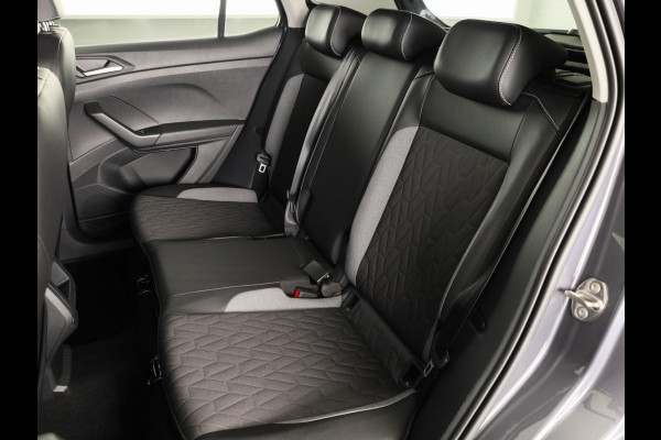Volkswagen T-Cross 1.0 TSI Life Edition Goal 95PK | Navigatie | Parkeersensoren voor en achter | Stoelverwarming |