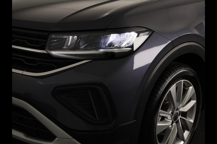 Volkswagen T-Cross 1.0 TSI Life Edition Goal 95PK | Navigatie | Parkeersensoren voor en achter | Stoelverwarming |