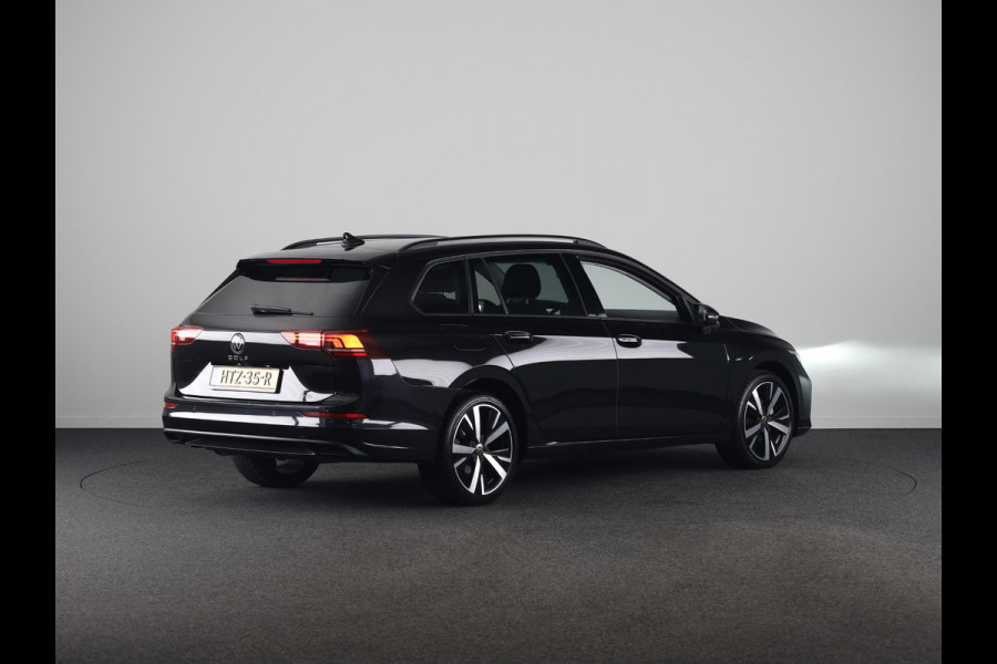 Volkswagen Golf variant Life Edition 1.5 eTSI 85 kW 116 pk Automaat (DSG) | Verlengde garantie | Navigatie via App | Parkeersensoren | Achteruitrijcamera | Stoelverwarming |