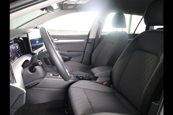 Volkswagen Golf variant Life Edition 1.5 eTSI 85 kW 116 pk Automaat (DSG) | Verlengde garantie | Navigatie via App | Parkeersensoren | Achteruitrijcamera | Stoelverwarming |