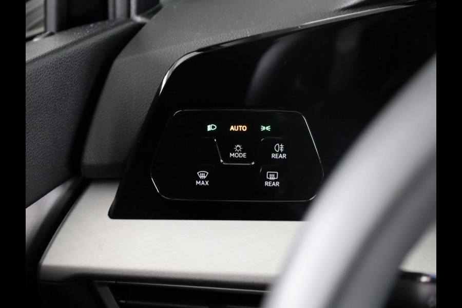 Volkswagen Golf variant Life Edition 1.5 eTSI 85 kW 116 pk Automaat (DSG) | Verlengde garantie | Navigatie via App | Parkeersensoren | Achteruitrijcamera | Stoelverwarming |