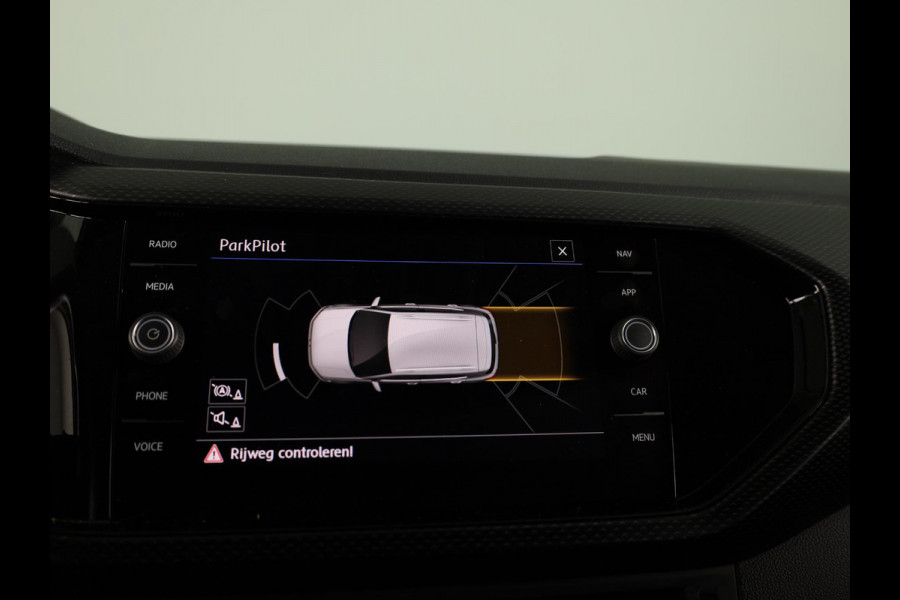 Volkswagen T-Cross 1.0 TSI Life 95 pk | Navigatie | Parkeersensoren | Autom. airco | Adaptieve cruise control |