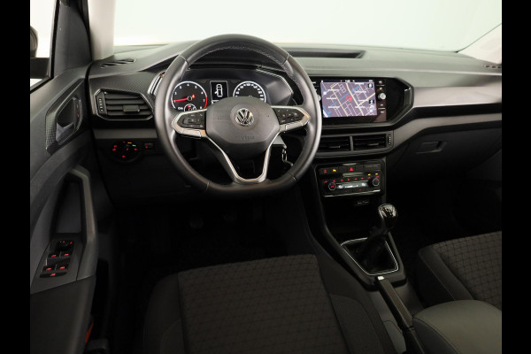 Volkswagen T-Cross 1.0 TSI Life 95 pk | Navigatie | Parkeersensoren | Autom. airco | Adaptieve cruise control |