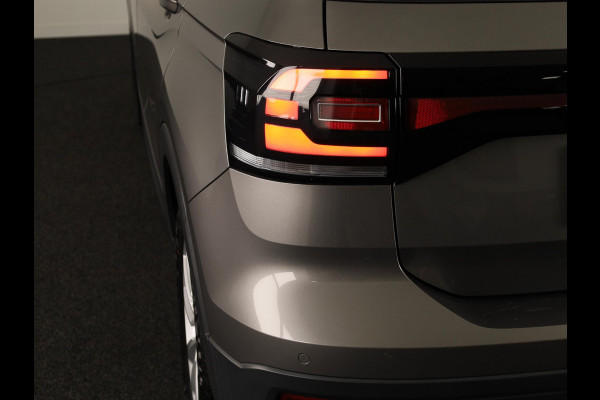 Volkswagen T-Cross 1.0 TSI Life 95 pk | Navigatie | Parkeersensoren | Autom. airco | Adaptieve cruise control |