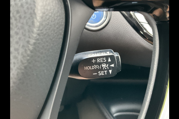 Toyota C-HR 1.8 Hybrid Carplay Camera Adapt.Cruise Hoge Zit DAB Business