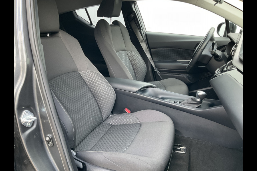 Toyota C-HR 1.8 Hybrid Carplay Camera Adapt.Cruise Hoge Zit DAB Business